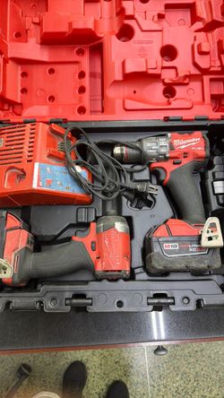 Milwaukee m18 fuel brushless hammer drill and impact combo kit 2 batt