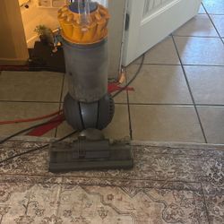 Dyson Vacume Also Have Ball