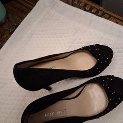Black High Heels 