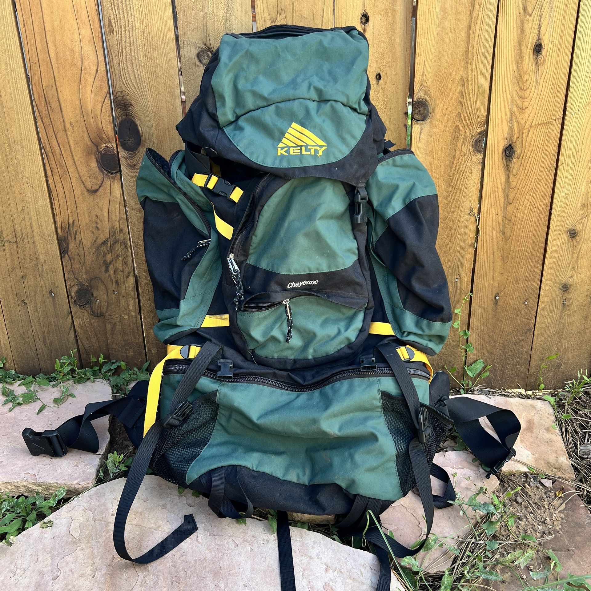 kelty 5000 backpack Coyote 60-105 Liter Internal Frame The Glendale 65L is a versatile backpack designed for 2 Kelty Tioga 5500 Classic |