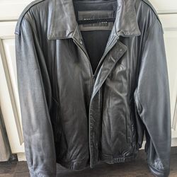 Nice faux Leather Bomber Jacket Kenneth Cole Size Large