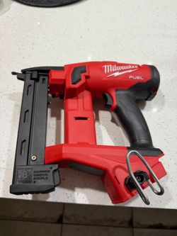 Milwaukee staple gun