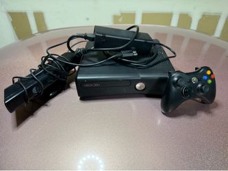 Xbox 360 with Kinect and Controller