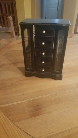 Jewlrey box