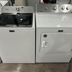 Maytag set washer And dryer Electric 