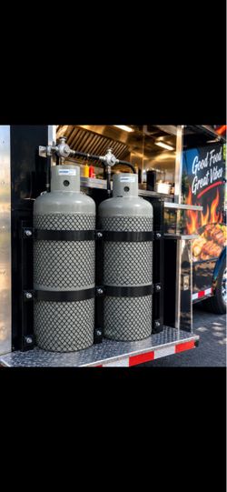 LP100 Propane Tanks (2)