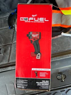 M18 Fuel Milwaukee 1/4 inch impact driver