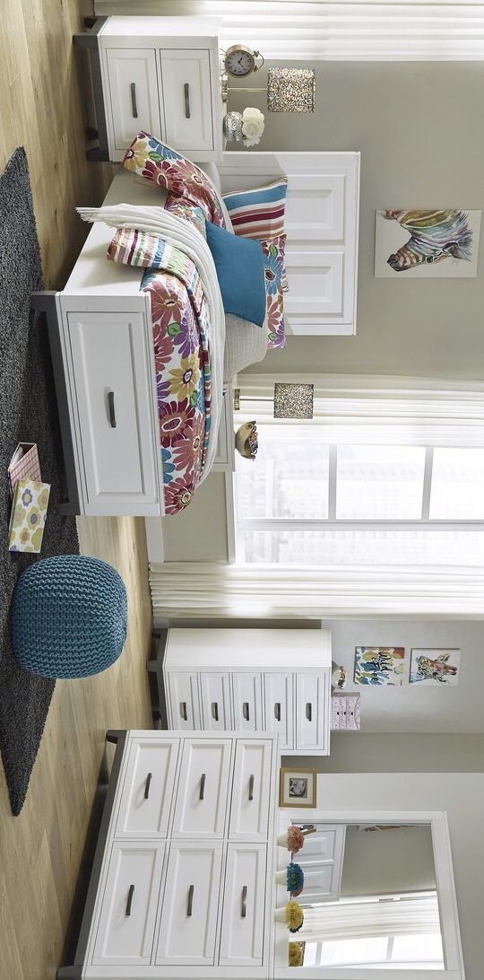 Brynburg White Footboard Storage Platform Youth Bedroom Set (Twin,Full,Queen and King size)