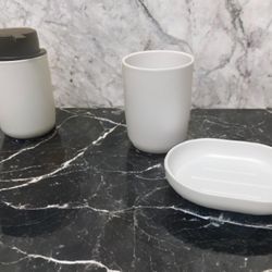 3 Piece Plastic Bath Set