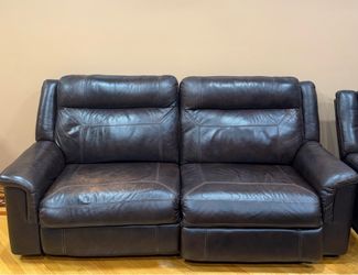 Reclining couch’s