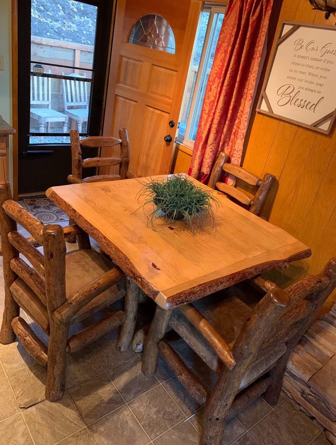 Dinning Table With 6 Chairs