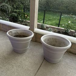 Large Plastic Pots