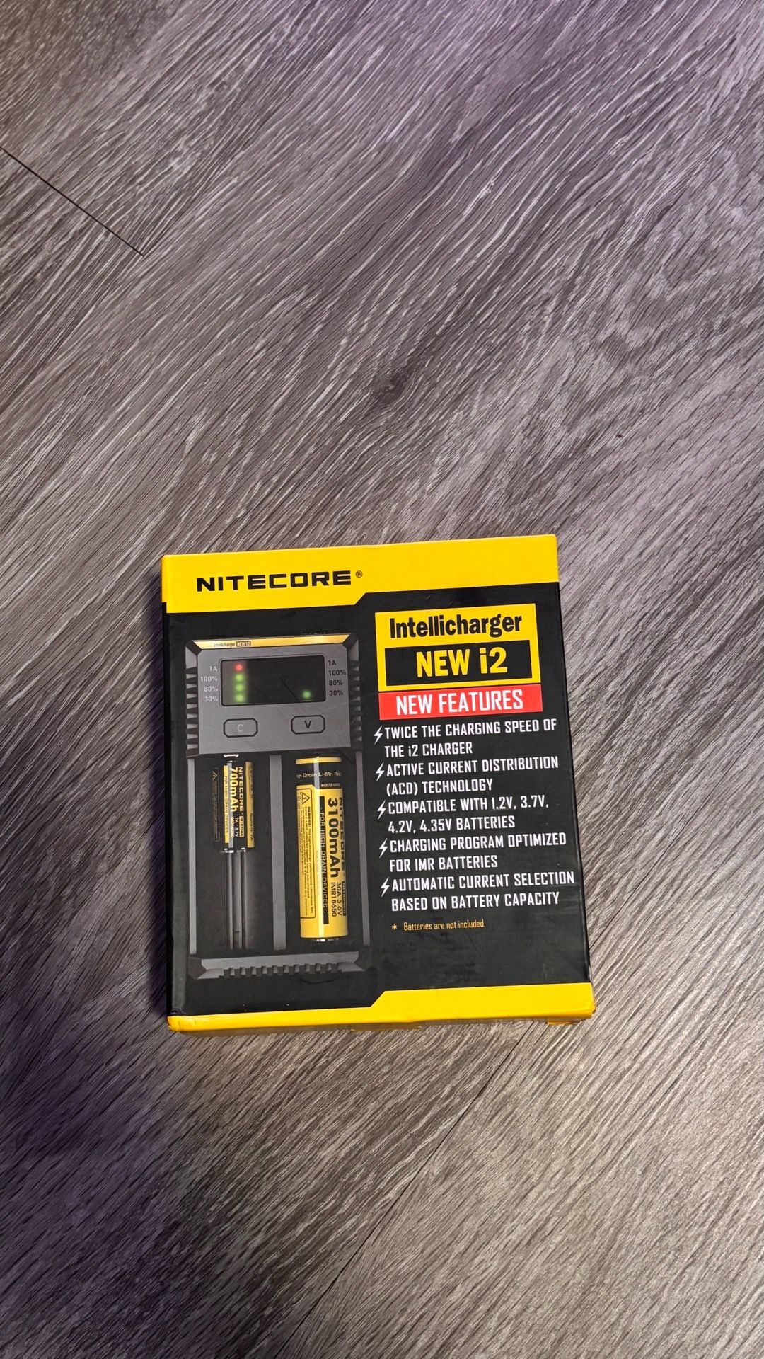 NITECORE Intellicharger New i2 / i4 Battery Charger – Fast Smart Charger 1A 3100mAh