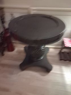 Table! Must go!