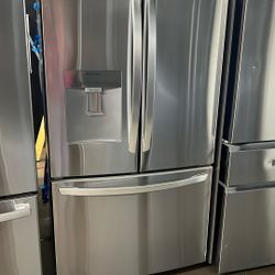 NEW OPEN BOX LG FRENCH STYLE REFRIGERATOR 
