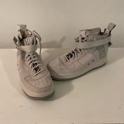 Nike SF AF-1 Mid Suede