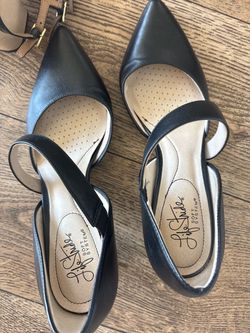 Selling calvin Klein, lifestride, Tory Burch,