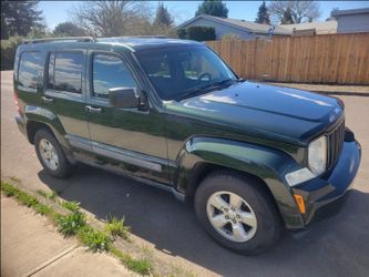 2011 Jeep Liberty 4×4 3.7L runs and drives great, clean title, 2 owners.