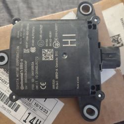 Toyota  Blind Spot Sensor