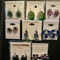Fashion Earrings 8 Piece Lot! Nice 