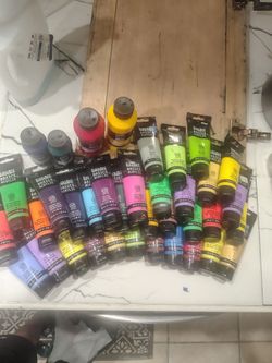 Liquitex Basics Acrylic Paint Set – Large Lot