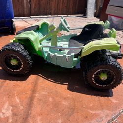 Power Wheels Dune Electric Racer Extreme Green (NEEDS CHARGER)