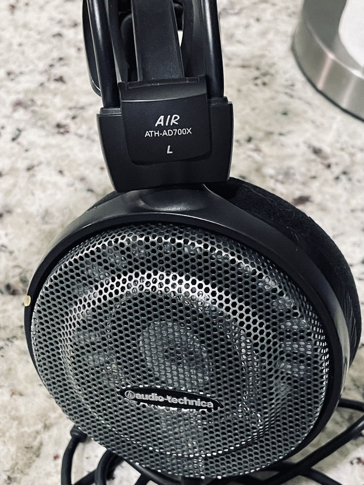 Audio-Technica ATH-AD700X Headphone