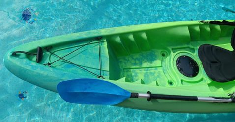 KAYAK 1-2-3 PERSON WEST MARINE ABACO 13.5 WITH PADDLES