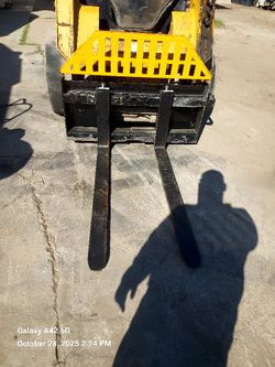 2025 Skid Steer Forklift Attachment 
