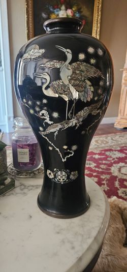 Stunning Large 17” Vintage Korean Black Lacquer Brass Vase - Iridescent Abalone Inlay