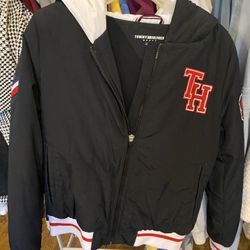 Tommy Hillfiger   Light Puffy  Hoodie Convertible Jacket