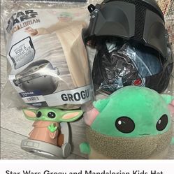 Grogu and Mandalorian Costume Star Wars 