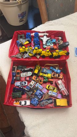 Big lot of 60s 70s and 80s hot wheels and Tonka