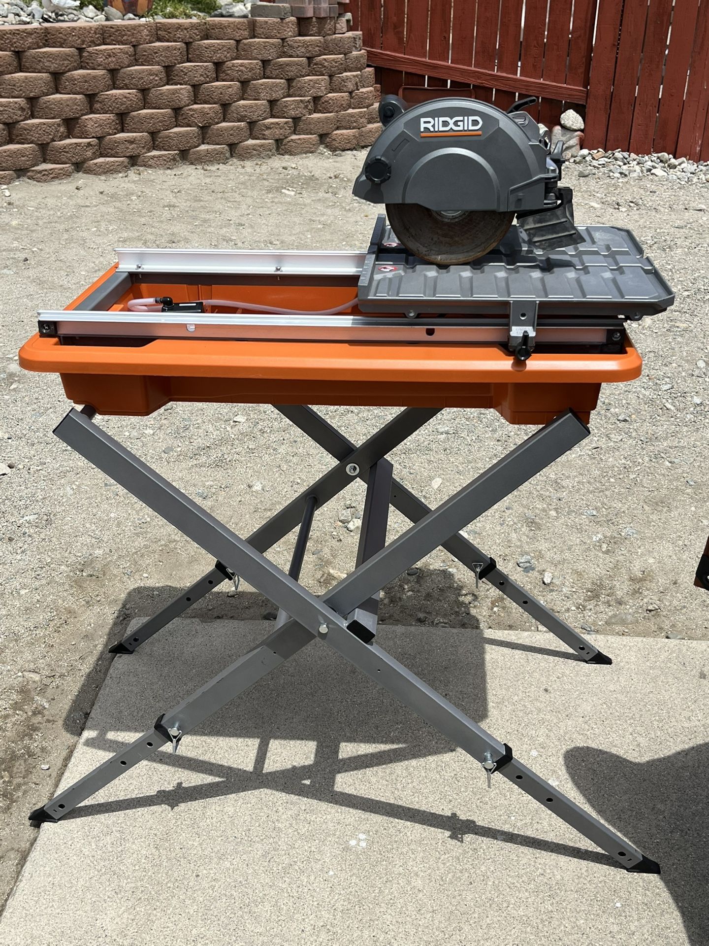 RIDGID Saw Wet Tile.