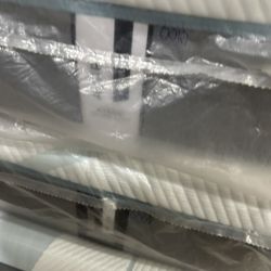 King Queen Size Tempurpedic ProAdapt,  ProBreeze,  LuxeBreeze Mattress  Pro Breeze /Luxe Adapt /Pro Adapt /Adapt /cloud /Tempur pedic contour Supreme 