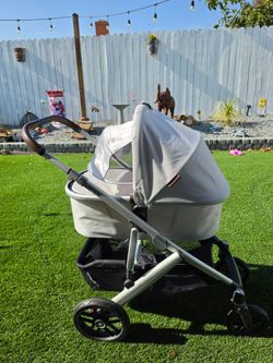 UppaBaby Vista V2