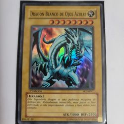 Dragon BLANCO de Ojos Azules