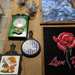 Assortment Of Wall Decorations 