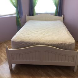 Bedroom set