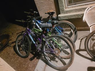 Lot of 7 bikes / bicycle