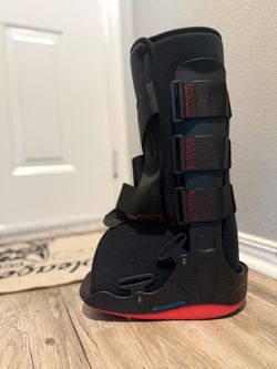 Medium Fracture sprain walking boot