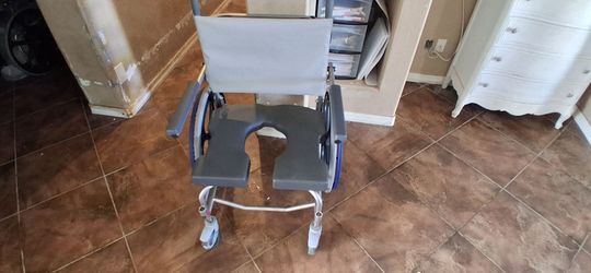 Shwer and bathroom wheelchair