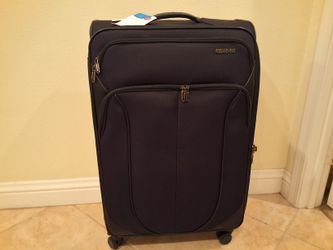 American Tourister 28" Spinner Luggage – Durable 10.3lb Large Travel Case 29.5x19.5x10