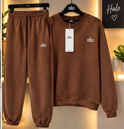 Alo sets size S to Xl