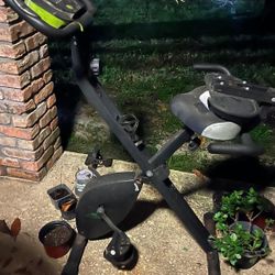 Foldable Stationary Exercise Bike – Adjustable Resistance