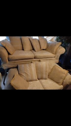 2 Piece Couch Set
