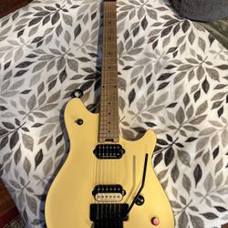 Guitar Vintage White EVH Wolfgang Special W/killswitch