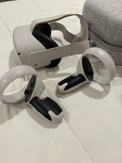 Meta Quest 2 VR Headset with Controllers and Case