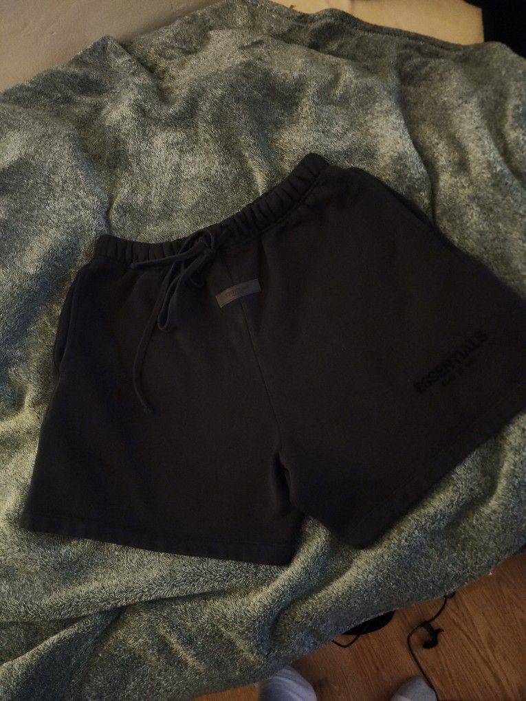 Essentials Shorts