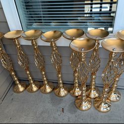 Gold Vases about 30